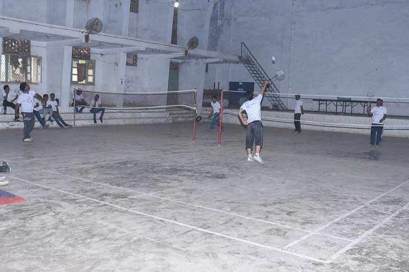 Badminton